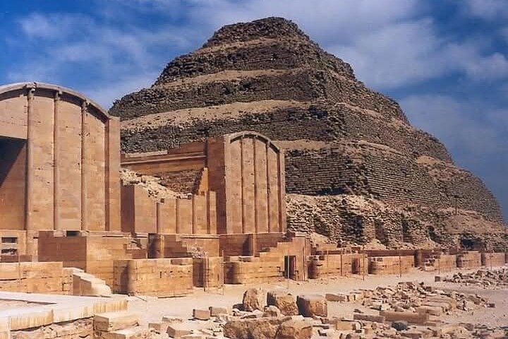 Saqqara , Memphis and Dahsur Day Tour