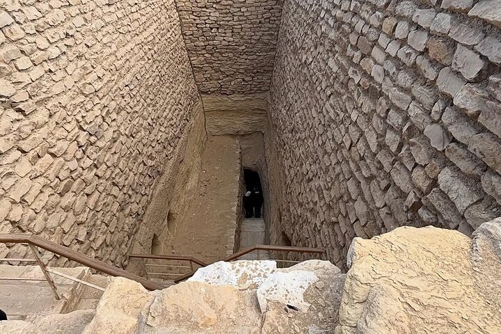 Saqqara , Memphis and Dahsur Day Tour