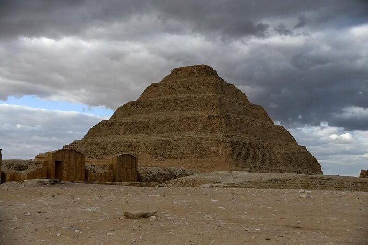 Saqqara , Memphis and Dahsur Day Tour