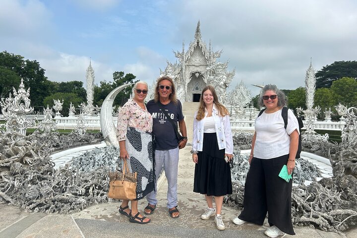 ChiangRai Guided 7 Major Sites+Buffet Lunch #All ticket included