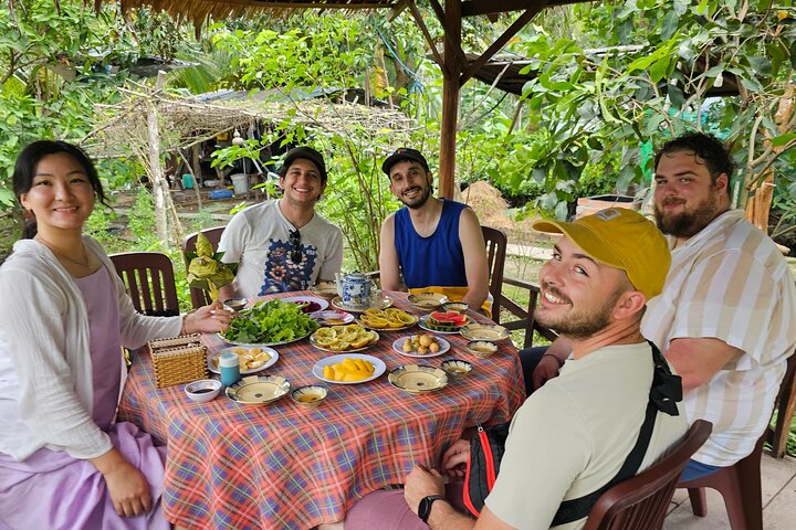 CAN THO: Floating Market & Mekong’s Legacy (About 6 Pax)