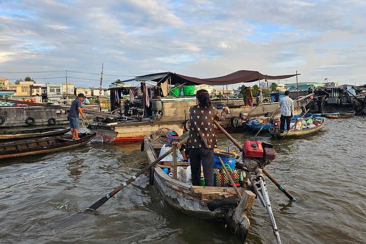 CAN THO: Floating Market & Mekong’s Legacy (About 6 Pax)