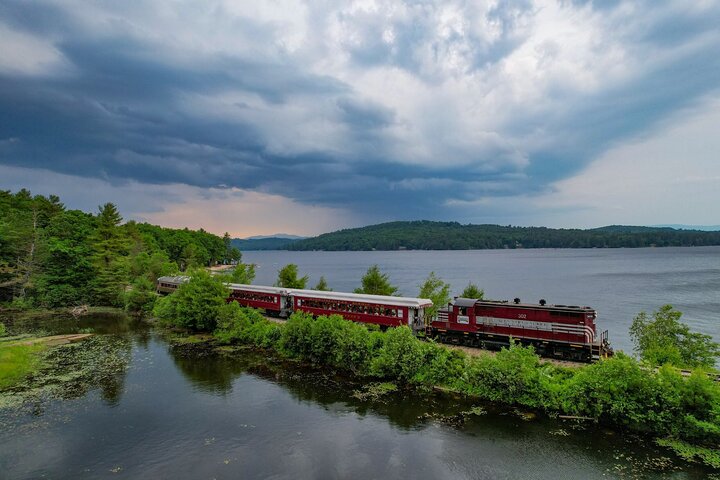 Winnipesaukee Scenic Railroad
