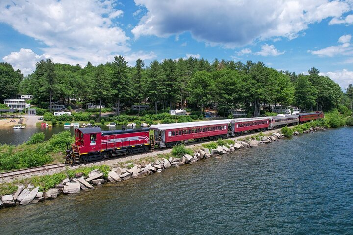 Winnipesaukee Scenic Railroad