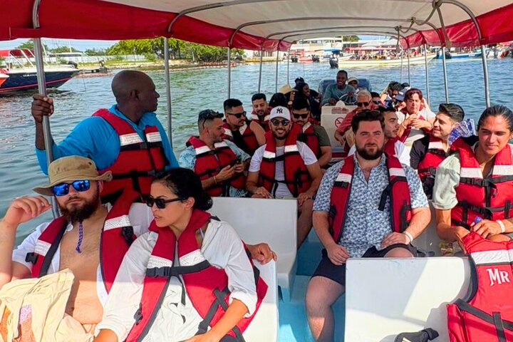 Cartagena 5 Island Hop Tour: Lunch, Snorkel, Beach Clubs, & More