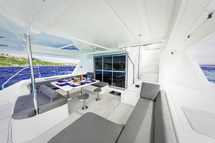 Private 51' Leopard Yacht – Vallarta & Punta Mita All Inclusive
