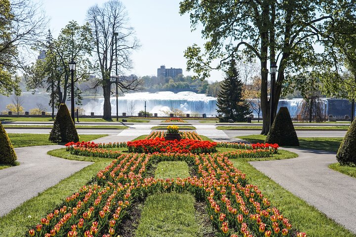 Niagara Falls Tour from Toronto: Boat Ride & Journey Behind Falls