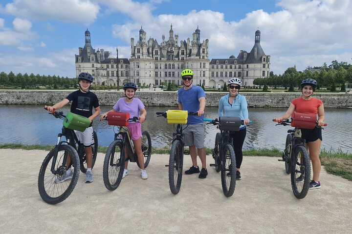 Chateaux De La Loire Cycling