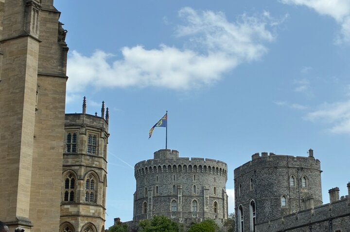 Private Walking Tour with Accredited Expert Guide Windsor Castle