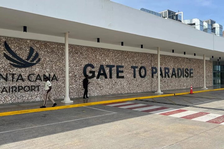 PRiVATE TRANSFERS FROM PUNTA CANA AIRPORT TO HOTELS -FAST SERVICE