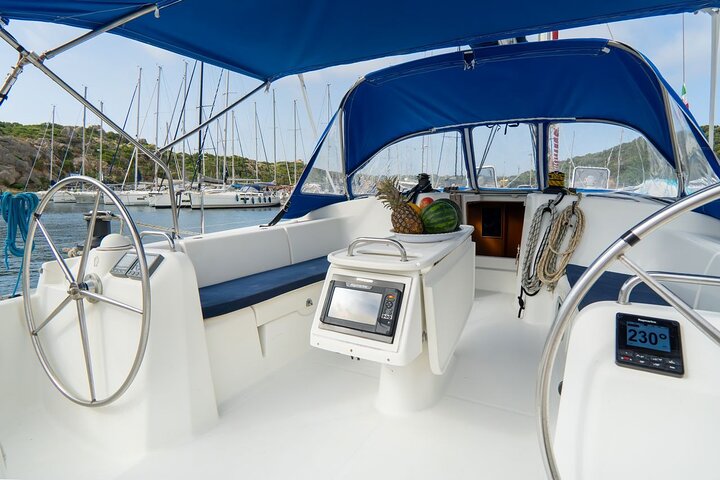 Magdalene Archipelago Sailing Tour | From Santa Teresa