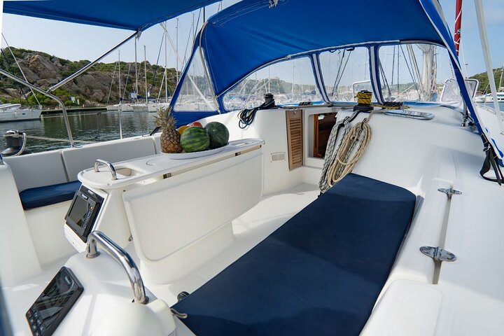 Magdalene Archipelago Sailing Tour | From Santa Teresa