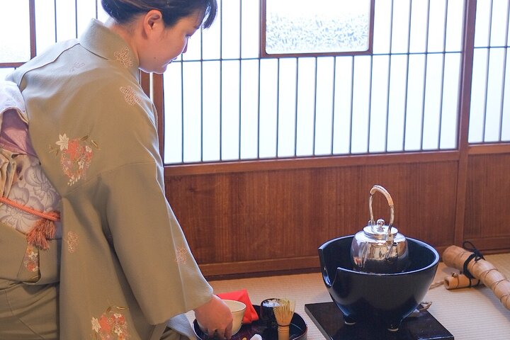 Experience Tea Ceremony at a Traditional Japanese Inn