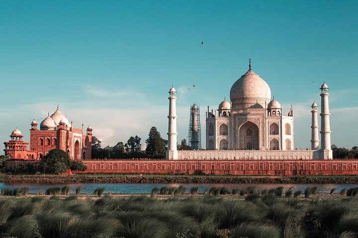 Private 2-Day Tour to The Taj Mahal and Agra with Both Side Commercial Flights