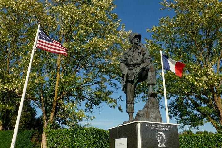 D-Day Discovery: American & British sectors, 2-Day Tour for 1-4 P