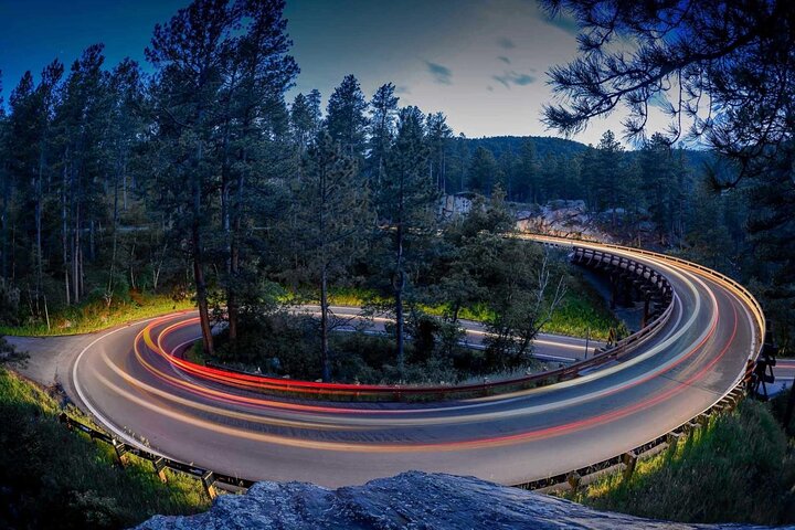 Mt Rushmore Night Ceremony and Tour - with Tunnels and Stargazing