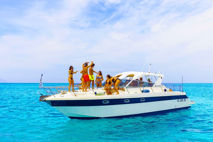Egadi Islands Tour Favignana Levanzo by Boat with Lunch from Trapani