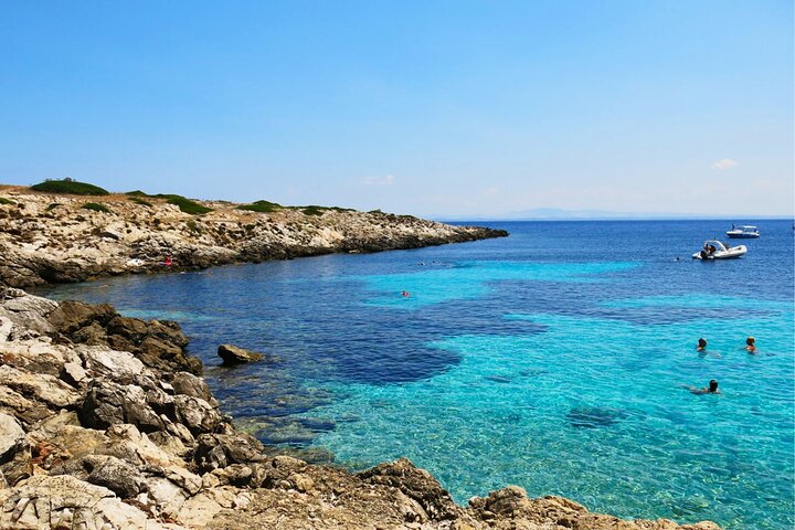 Favignana and Levanzo Day Trip Egadi Islands with Lunch from Trapani