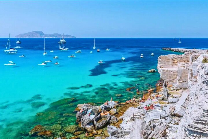 Favignana and Levanzo Day Trip Egadi Islands with Lunch from Trapani