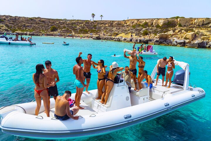 Favignana and Levanzo Day Trip Egadi Islands with Lunch from Trapani