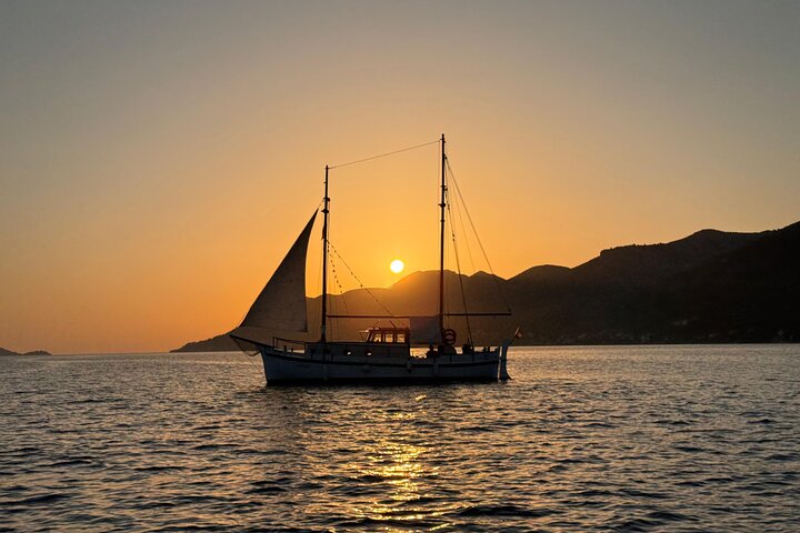 Korcula Private Midday Escape Cruise - authentic experience