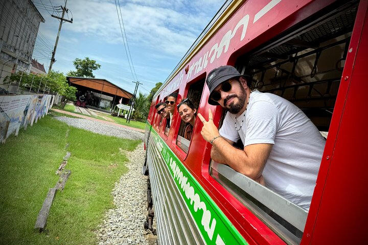 Bangkok: Floating Market and Train Market Experience