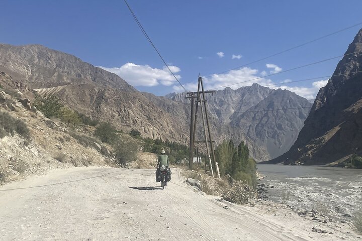 Pamir Highway Adventure tour in 2 days