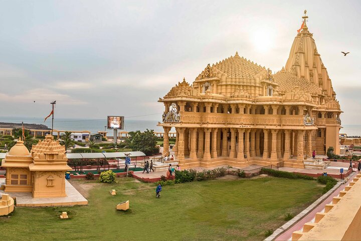 4 Days Private Somnath Jyotirlinga and Dwarka Tour