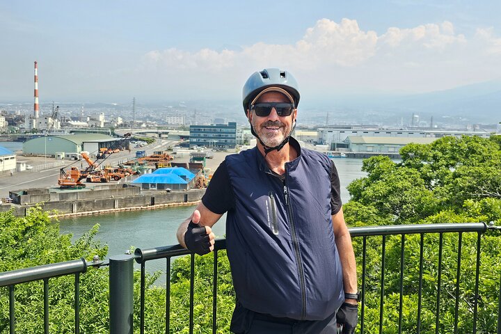 Mt. Fuji Private Guided E-Bike Tour : Fuji City