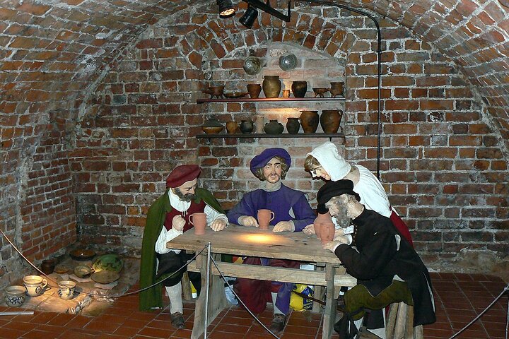 Discover Lithuania's Treasures from Klaipeda: Shore Excursion