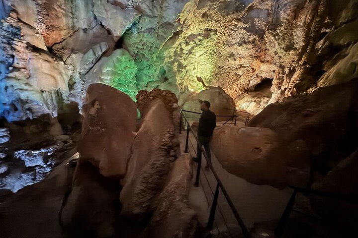 Alicante : Canelobre Caves and Busot Castle with Local Guide