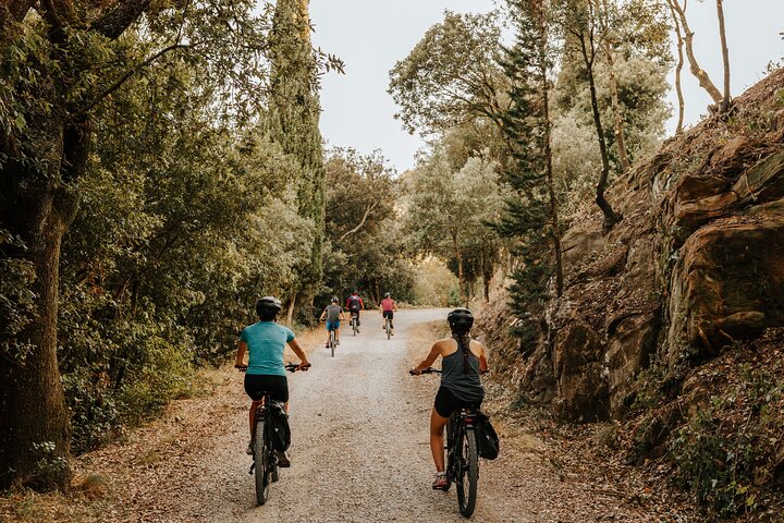 Cortona - Sunset eBike Ride Around the Village + Pizza Tasting