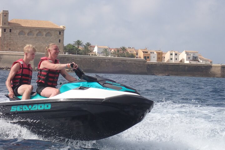Jet Ski Tour from Alicante to Explore the Coast