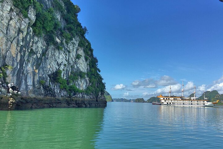 Ha Long Bay Day Cruise Kayaking, Cave, Island, Swimming, Lunch