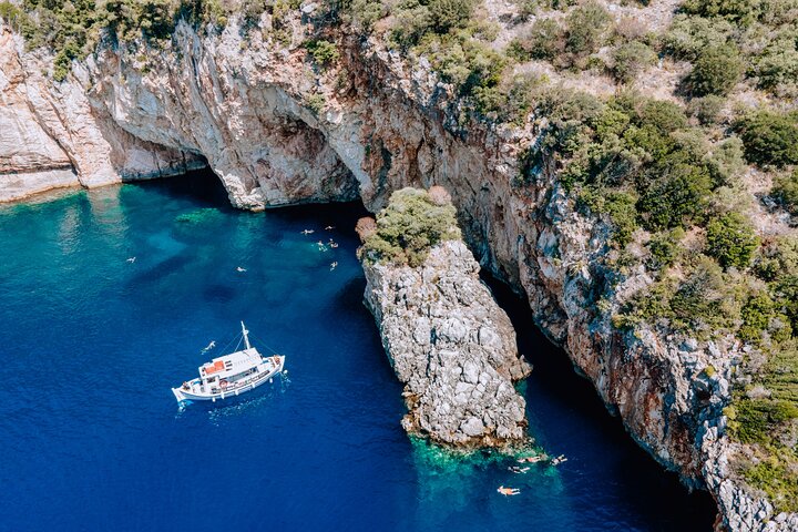 Marine Adventure Cruise Lefkada