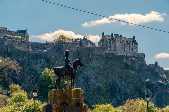 Edinburgh Castle Tickets and Tour - Local Expert Guide In a Kilt