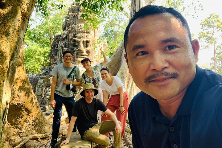 Day trip Phnom Penh to Siem Reap & Return back