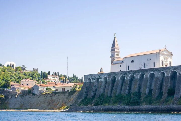 Piran walking tour & Wine Treasures in the Istrian Hinterlands