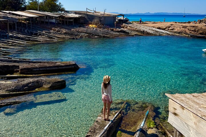 Formentera 4X4 Tour of Secret Corners in Land Rover Defender