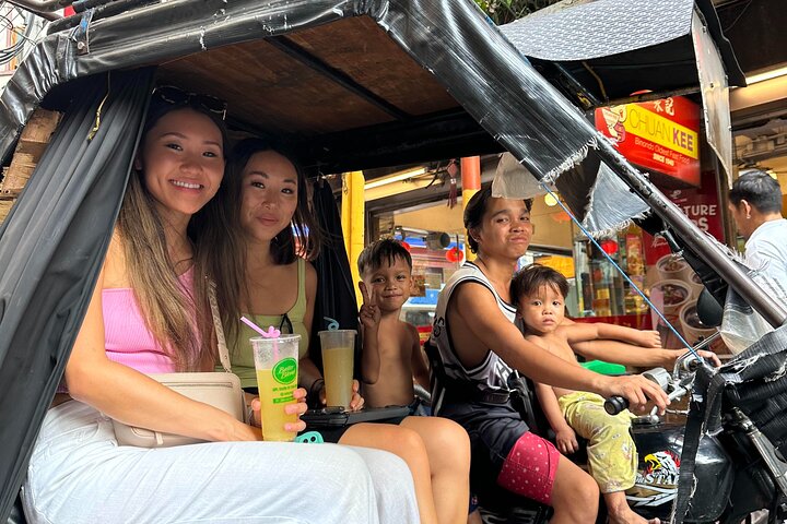 Discover the Real Manila with Tuktuk and Jeepney
