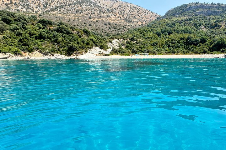 Sarandë: Small-Group Boat Tour with Surprise Extra Stop