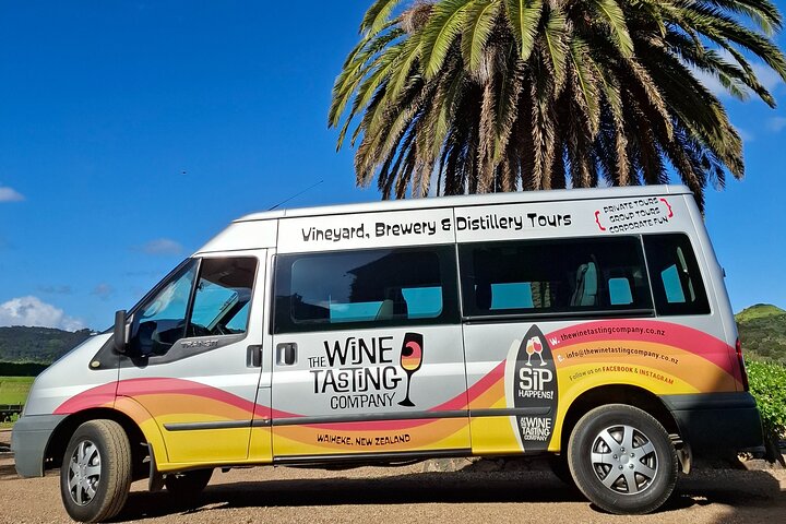 Sip & Savour through Waiheke Island (11 guests max)