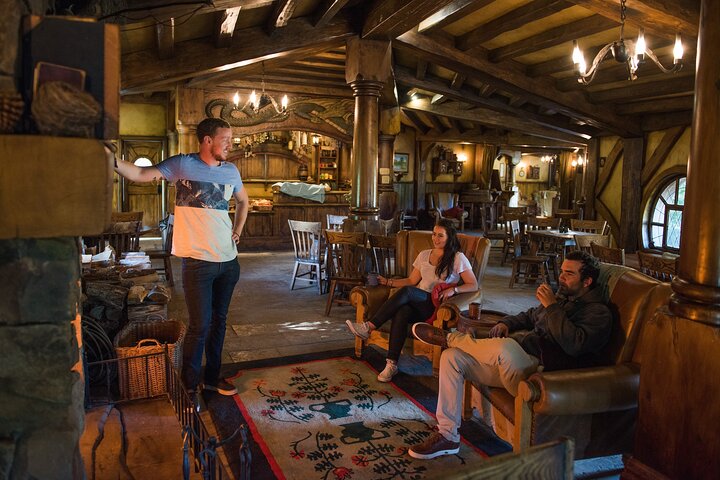 Hobbiton Movie Set Small Group Tour from Auckland