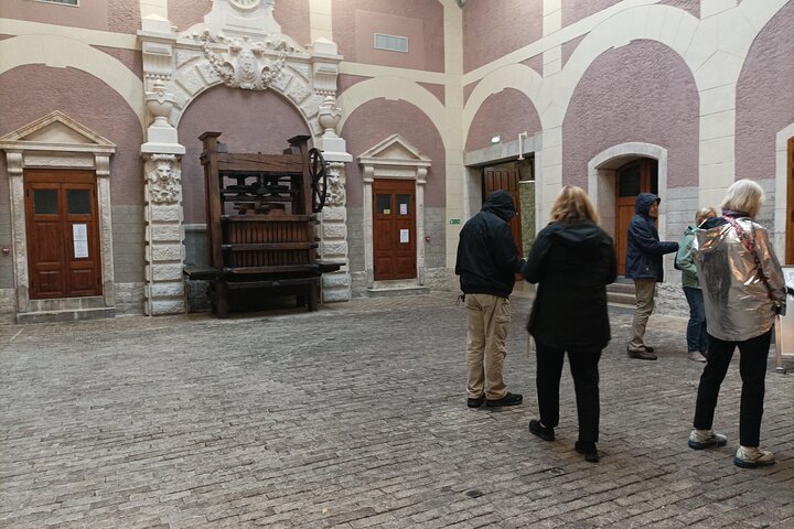 Private Tour in Beaune with Official Tour Guide