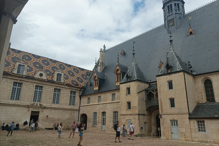 Private Tour in Beaune with Official Tour Guide