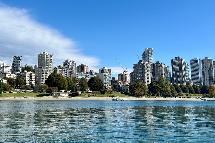 Vancouver Scenic Sightseeing Boat Tour with Live Tour Guide