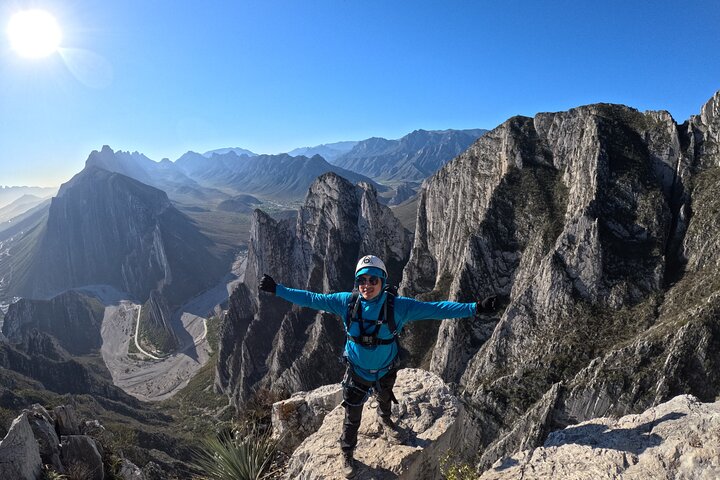 Nido de los Aguiluchos, Monterrey: Hiking + Rock Climbing + 3 Rappels