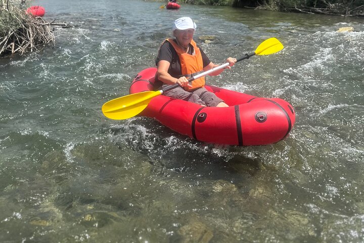 Lucca: kayak tour with aperitif + free souvenir pictures