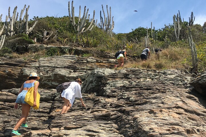 Secret Trail - Natural Pools of Búzios and Guardian Stone