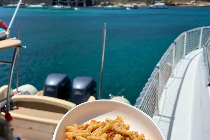Egadi Islands Tour Favignana Levanzo by Boat with Lunch from Trapani